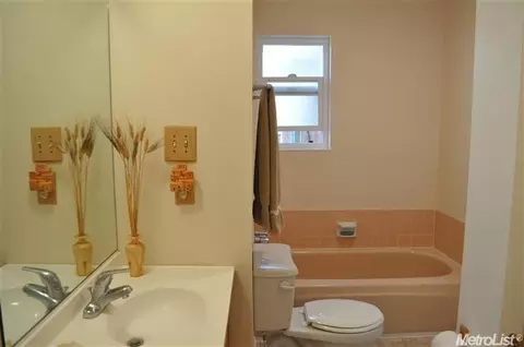 2427 Whittier Dr, Davis, CA 95618 photo 13