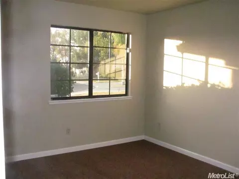 1000 Pelham Pl, Modesto, CA 95358 photo 8