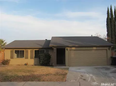1000 Pelham Pl, Modesto, CA 95358 photo 1