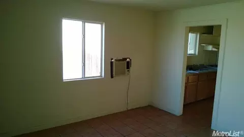 1520 Mono Dr, Modesto, CA 95354 photo 4