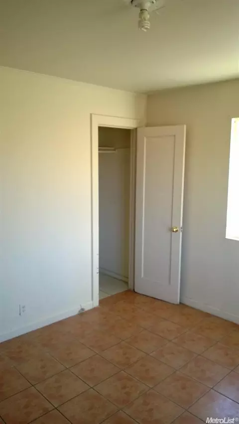 1520 Mono Dr, Modesto, CA 95354 photo 5