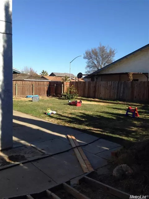 3400 Jordanolo Dr, Ceres, CA 95307 photo 4