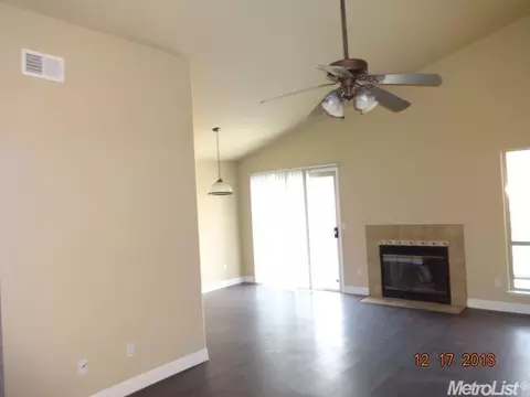 7617 Hepburn Way, Antelope, CA 95843 photo 2