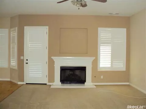 1717 Avignon Ln, Modesto, CA 95356 photo 3