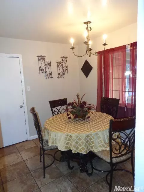 2205 Eicher, Modesto, CA 95350 photo 7