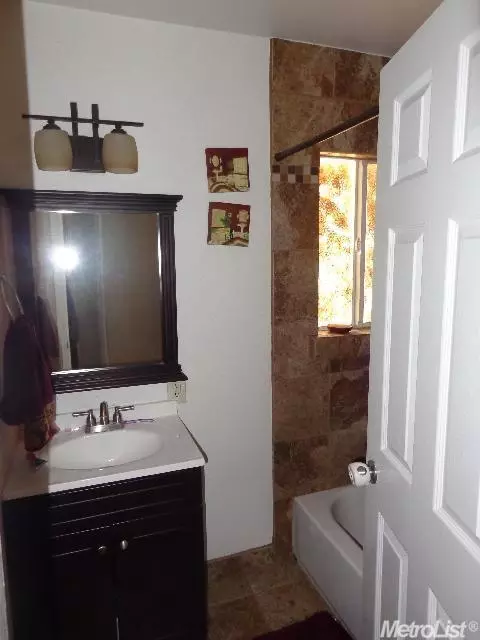 2205 Eicher, Modesto, CA 95350 photo 6