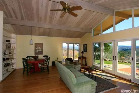 23539 Barnes Ln, Colfax, CA 95713 photo 4