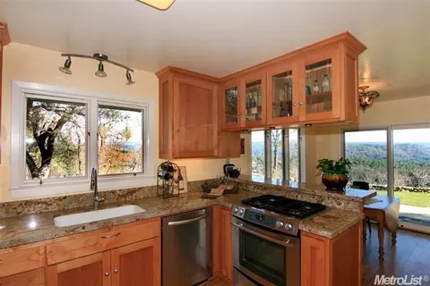 23539 Barnes Ln, Colfax, CA 95713 photo 6