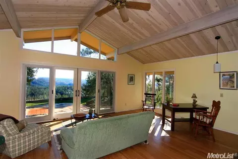 23539 Barnes Ln, Colfax, CA 95713 photo 3