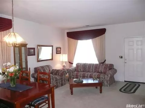 1690 Treehaven Ln, Tracy, CA 95376 photo 2