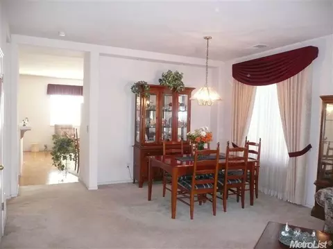 1690 Treehaven Ln, Tracy, CA 95376 photo 3