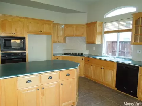 4220 Granny Ln, Modesto, CA 95356 photo 7