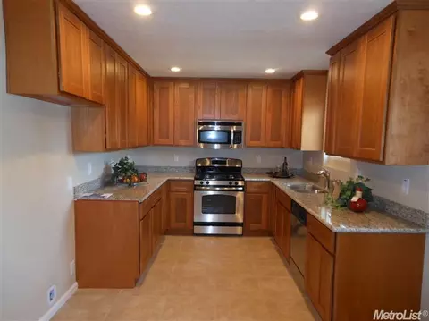 6349 Madison Ave, Carmichael, CA 95608 photo 2