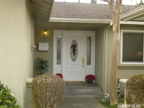 1412 Montclair Dr, Modesto, CA 95350 photo 2
