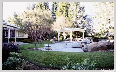 3201 Papillon Ct, Modesto, CA 95356 photo 2