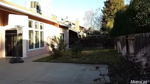 2516 Snyder Ave, Modesto, CA 95356 photo 2