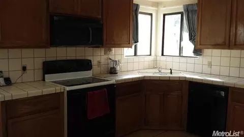 2516 Snyder Ave, Modesto, CA 95356 photo 9