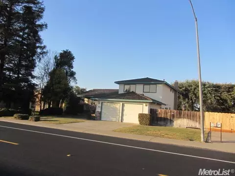 956 Alpine Ave, Manteca, CA 95336 photo 3