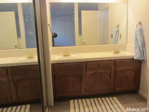 956 Alpine Ave, Manteca, CA 95336 photo 7