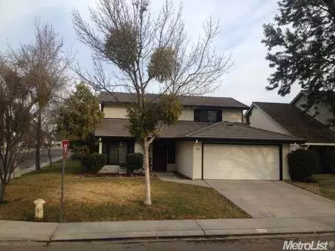 2401 Woodvale Dr, Modesto, CA 95355 photo 2
