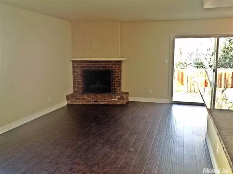 6207 Hilltop Dr, Carmichael, CA 95608 photo 3