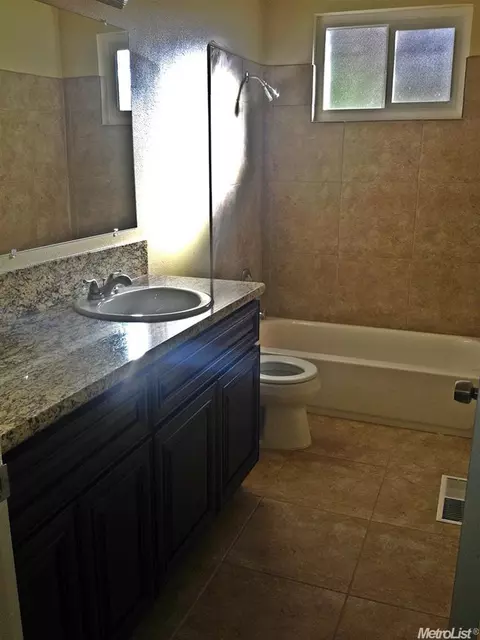 6207 Hilltop Dr, Carmichael, CA 95608 photo 7