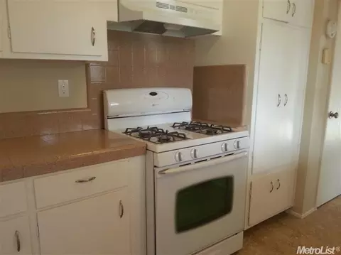 1609 Chapala Way, Modesto, CA 95355 photo 2