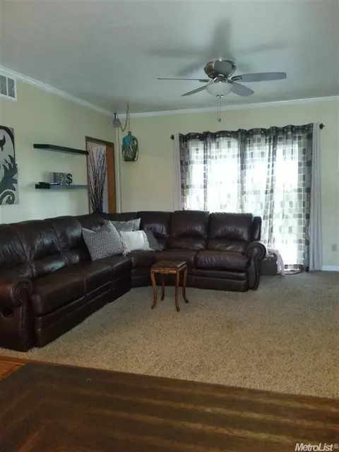 1328 Lorry Ave, Modesto, CA 95355 photo 8