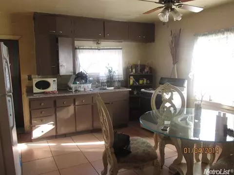5404 10th St, Keyes, CA 95328 photo 2
