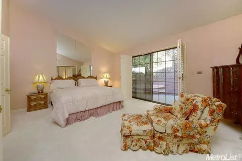 1061 Harrington Way, Carmichael, CA 95608 photo 8