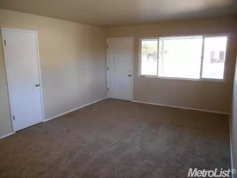 1400 W Rumble Rd, Modesto, CA 95350 photo 2