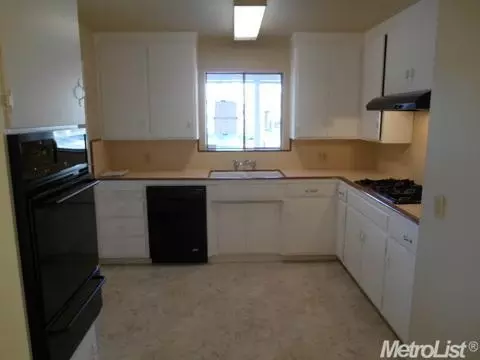 1400 W Rumble Rd, Modesto, CA 95350 photo 3