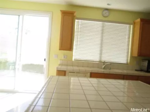1360 Thoroughbred St, Patterson, CA 95363 photo 9