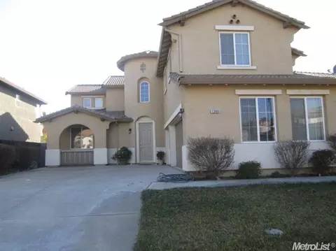 1360 Thoroughbred St, Patterson, CA 95363 photo 1