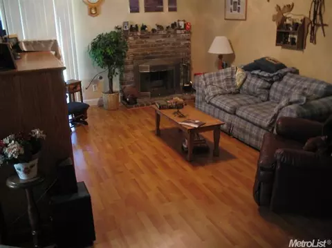 4013 Blue Bird, Modesto, CA 95356 photo 2