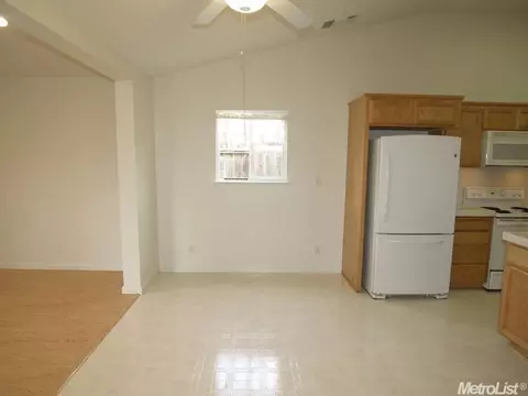 2117 Ellison Dr, Modesto, CA 95355 photo 9