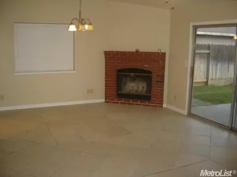 1416 Bluejay Way, Modesto, CA 95351 photo 4