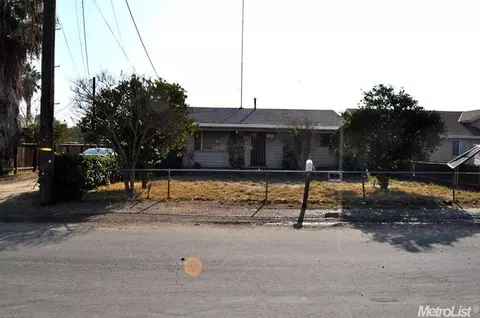 716 Erickson Ave, Modesto, CA 95351 photo 1