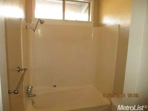 3105 E Orangeburg Ave, Modesto, CA 95355 photo 7
