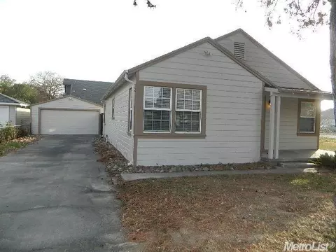 730 Willow Ave, Lodi, CA 95242 photo 2