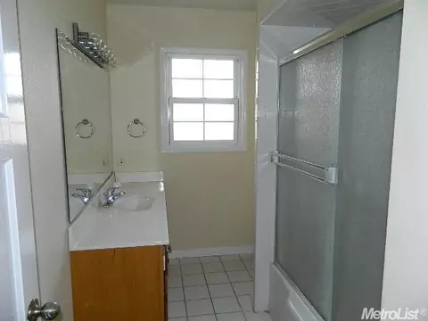 730 Willow Ave, Lodi, CA 95242 photo 12