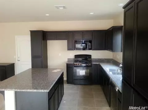 3612 Skeena Ct, Ceres, CA 95307 photo 3