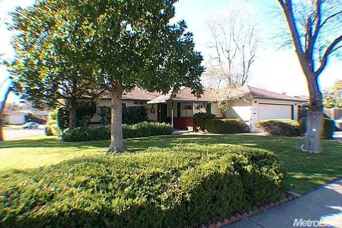 5001 Crestview, Carmichael, CA 95608 photo 1