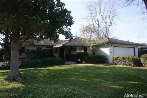 5001 Crestview, Carmichael, CA 95608 photo 2