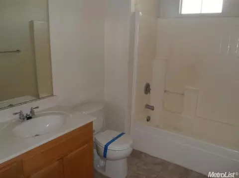 2415 Abbott Ct, Tracy, CA 95377 photo 17