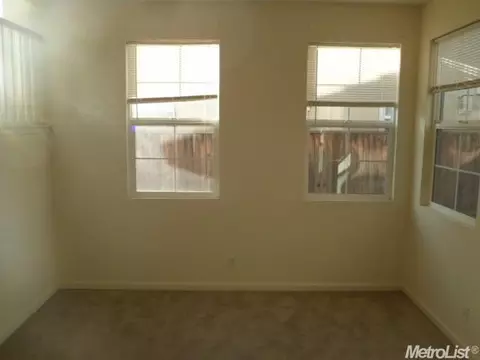 2415 Abbott Ct, Tracy, CA 95377 photo 3