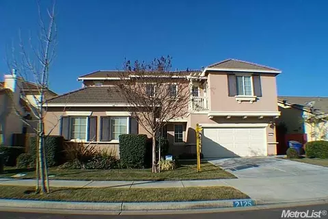 2125 Amber Leaf Ln, Ceres, CA 95307 photo 1