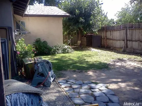 105 Daisy Ln, Modesto, CA 95351 photo 12