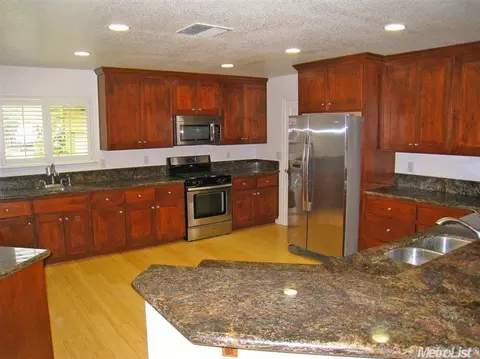 3933 San Juan Ave, Carmichael, CA 95608 photo 2
