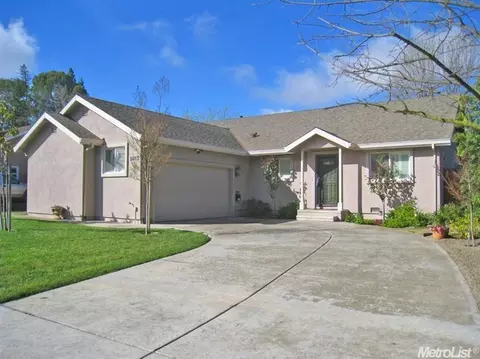 3933 San Juan Ave, Carmichael, CA 95608 photo 1